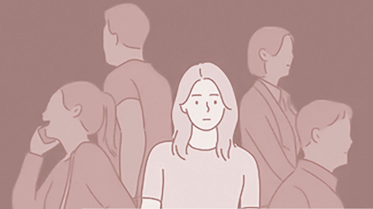 স্ক্রিনের আড়ালে নিঃসঙ্গতা