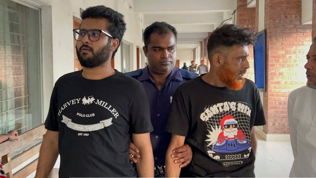 অস্ত্র ও মাদক মামলায় অভিনেতা মন্টুর ছেলেসহ চারজন কারাগারে