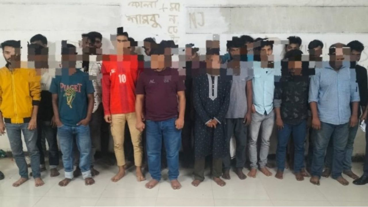 মোহাম্মদপুর থানা পুলিশের বিশেষ অভিযান: গ্রেপ্তার ২২ জন