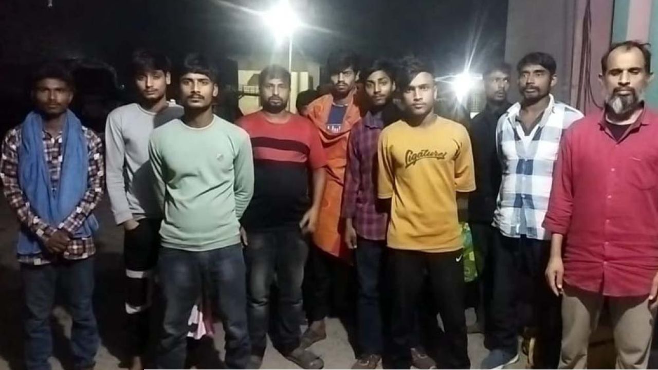 ২৪ বাংলাদেশিকে হস্তান্তর কাথুলী সীমান্তে বিএসএফের