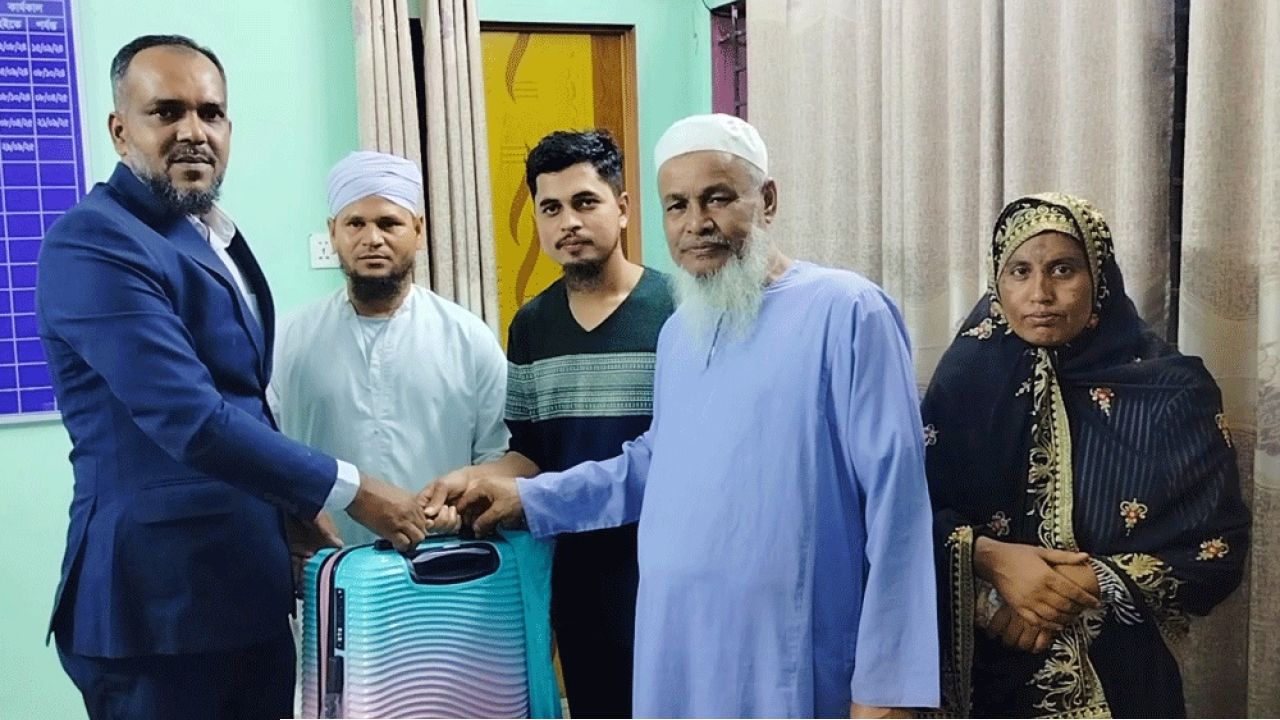 নবদম্পতির খোয়া যাওয়া বিয়ের লাগেজ উদ্ধার করল পুলিশ