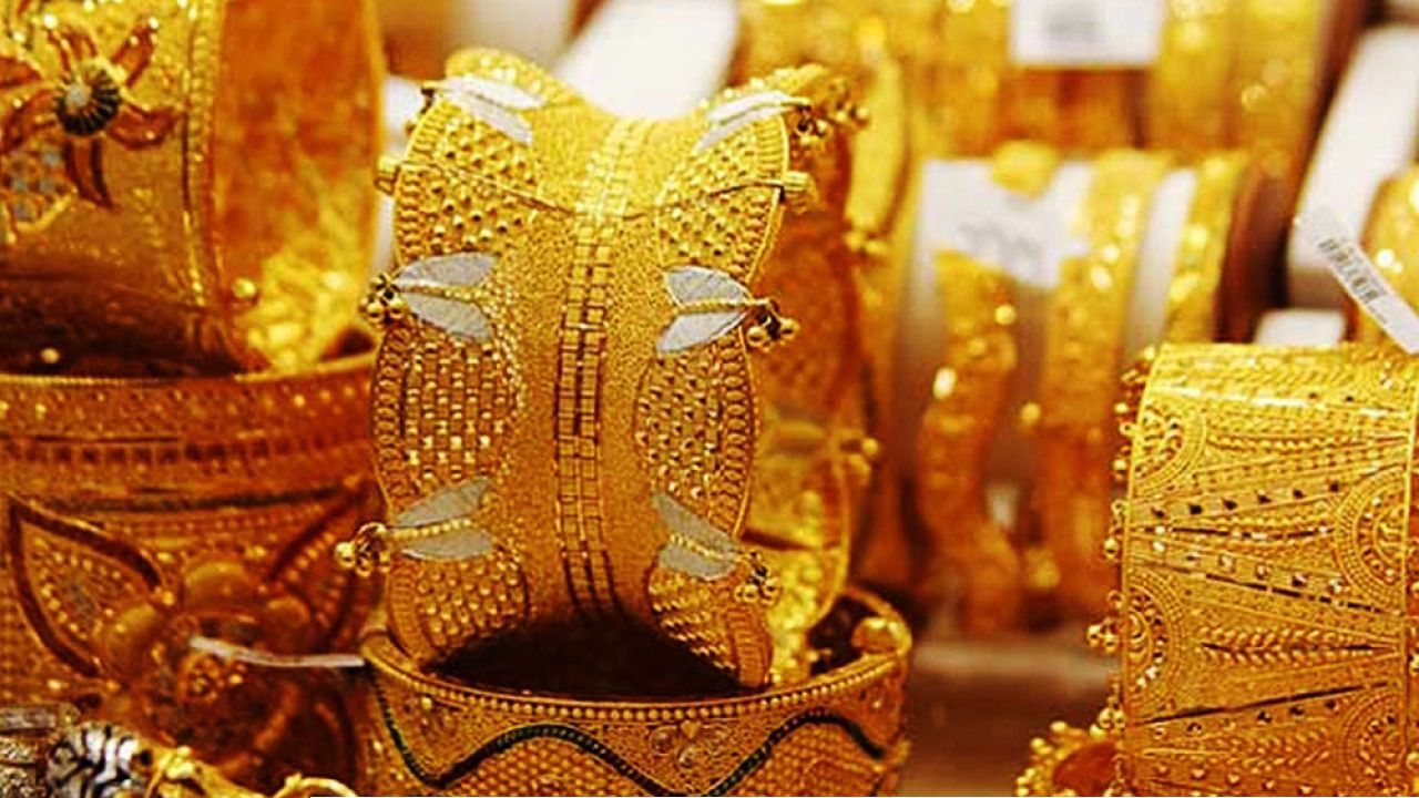 দেশের বাজারে ফের কমলো সোনার দাম