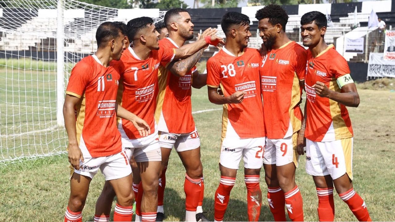 টানা দ্বিতীয় জয় কিংসের: প্রতিপক্ষকে উড়িয়ে শেষ হাসি মোহামেডানের