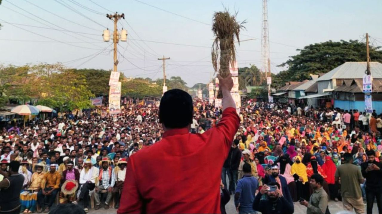 জিন্নাহর ধানের শীষের প্রচারণাসভা রূপ নিল বিশাল জনসভায়