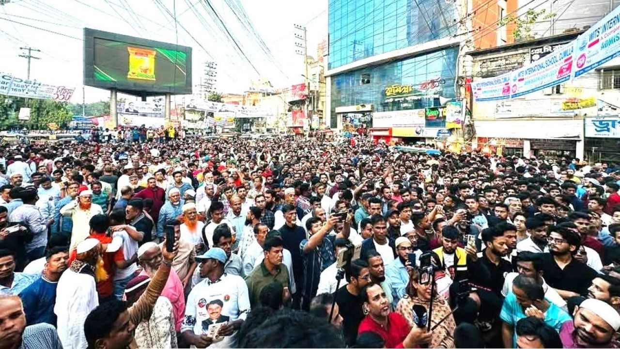 প্রচারণাসভা মুহূর্তেই রূপ নিল জনসভায় : কুমিল্লায় বিএনপির ৩১ দফা
