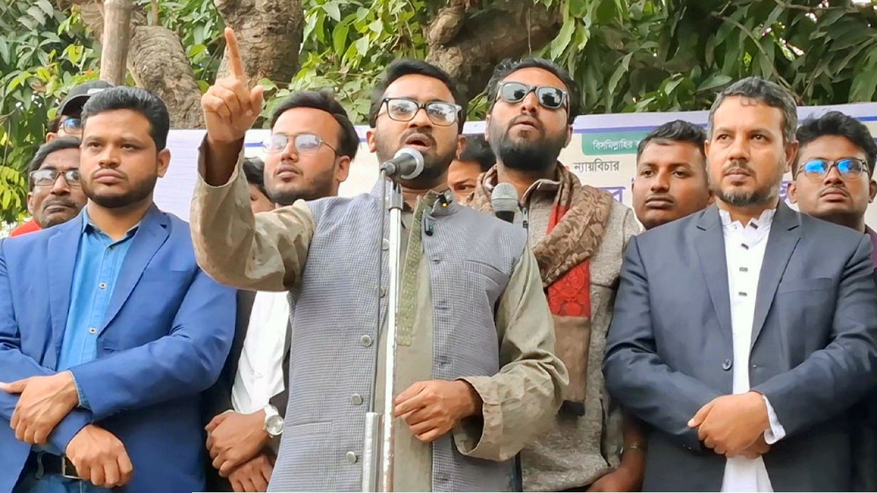 চাঁদাবাজি-টেন্ডারবাজির প্রমাণ দিতে পারলে রাজনীতি ছেড়ে দেব : রাশেদ খান