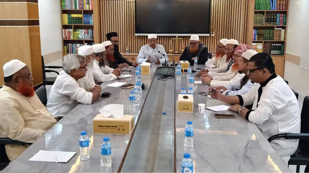 আন্দোলনরত ৮ দলের লিয়াজোঁ কমিটির বৈঠক