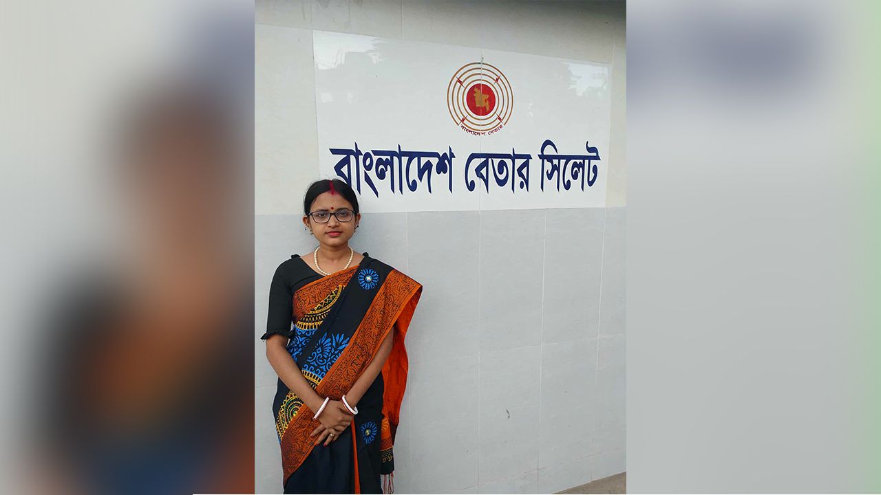 সিলেট বেতারের তালিকা ভুক্ত শিল্পী হলেন দিরাইয়ের মম পুরকায়সহ