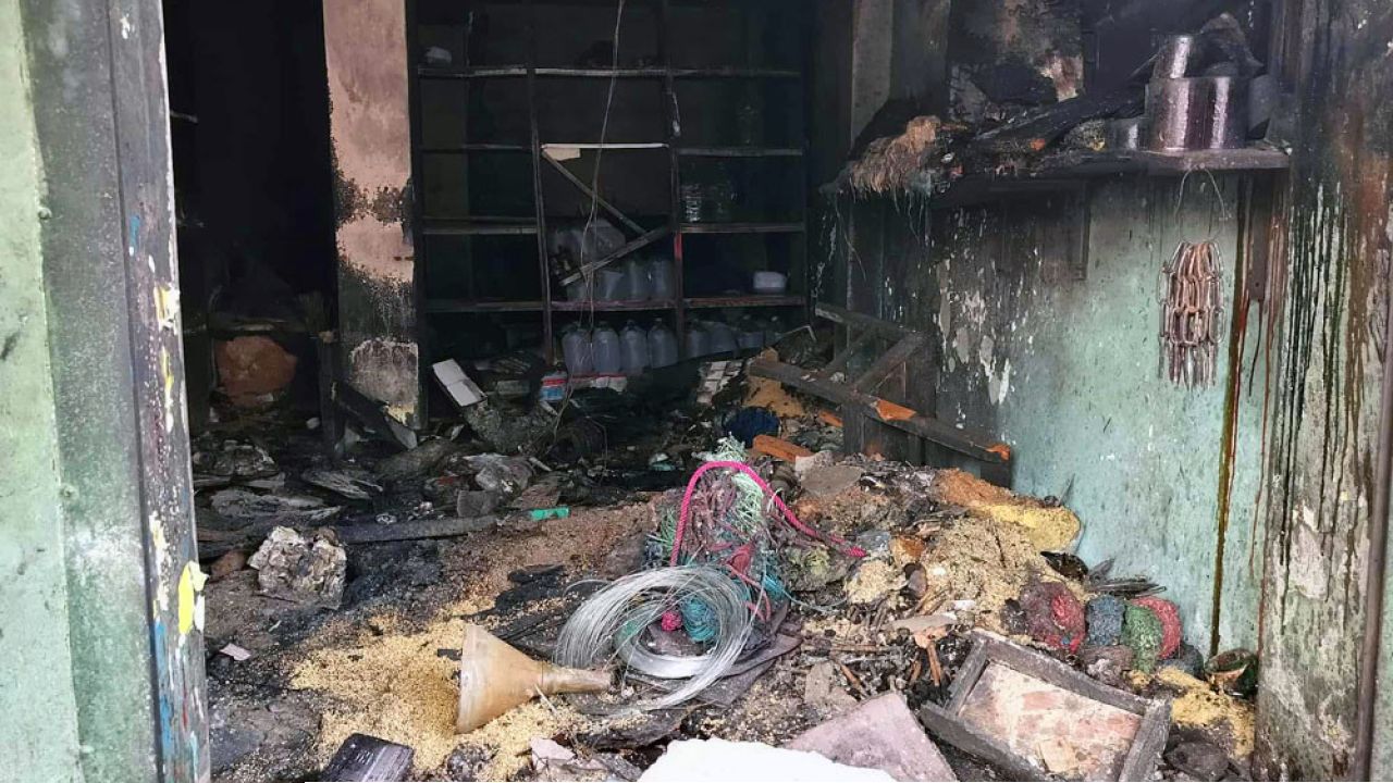 আগুন লেগে দোকানসহ পুড়ে গফুর আলী নিহত