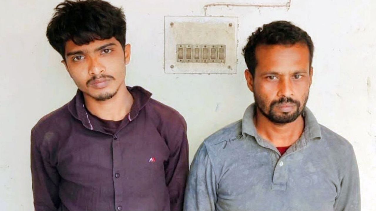 মহেশপুরে সংঘবদ্ধ ছিনতাই চক্রে গ্রেপ্তার ২