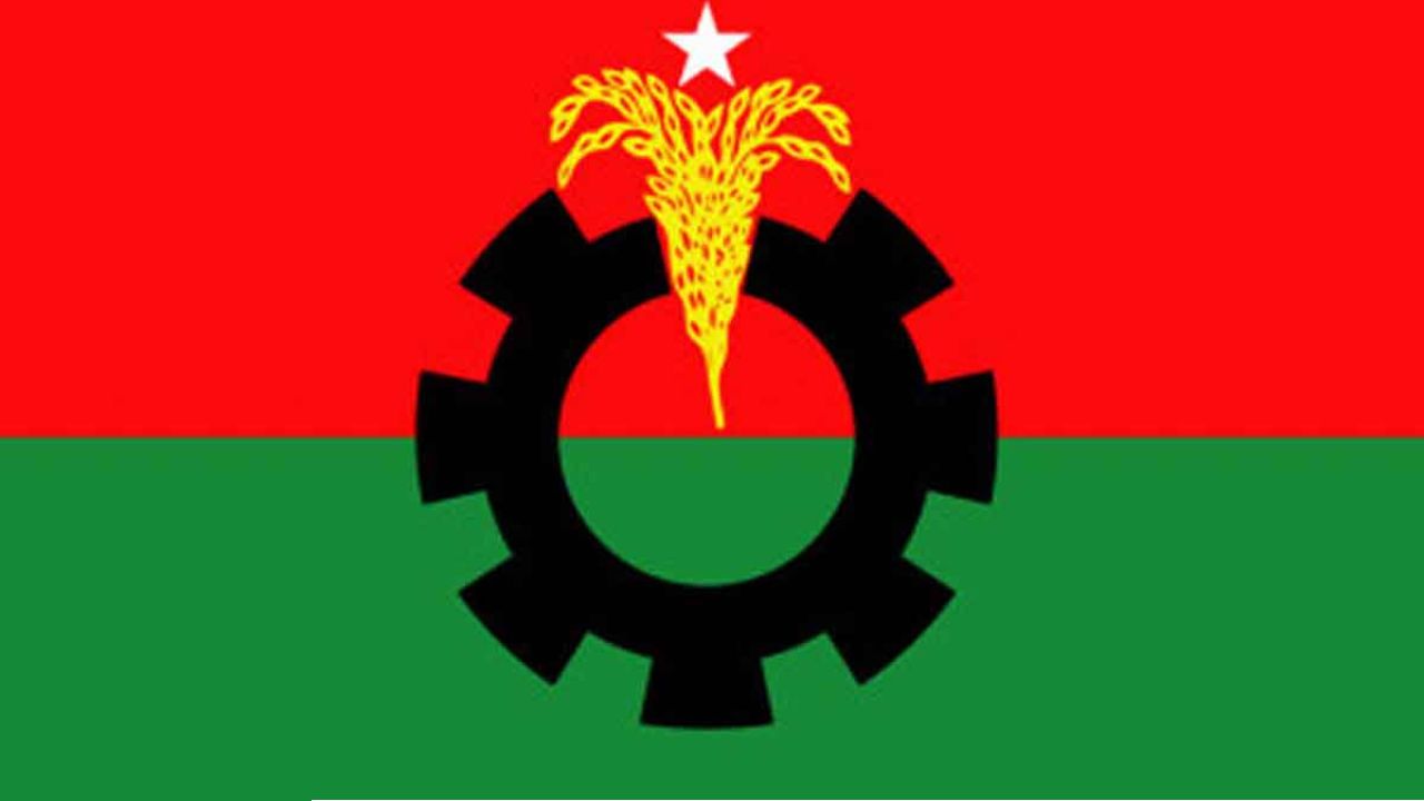 সুখবর পেলেন কক্সবাজারের মহিলা দলের এক নেত্রী