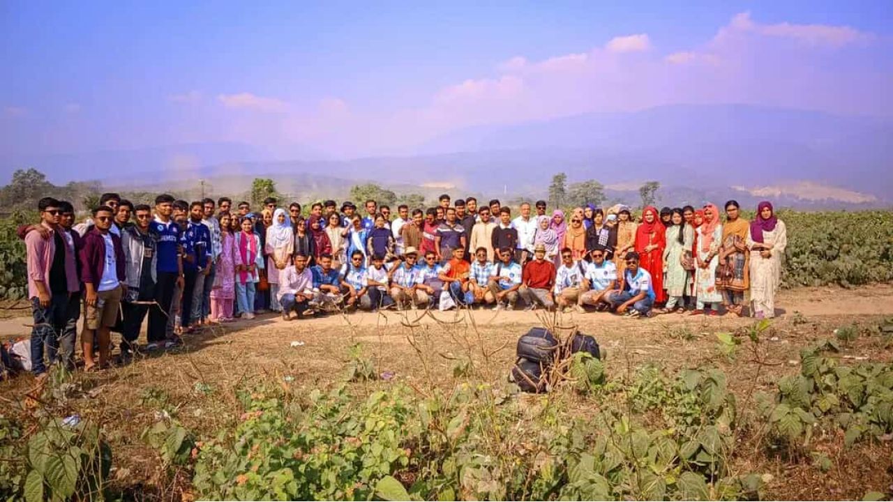 মাভাবিপ্রবির রসায়ন বিভাগের তিন দিনব্যাপি শিক্ষার্থীদের রোমাঞ্চকর ভ্রমণ: