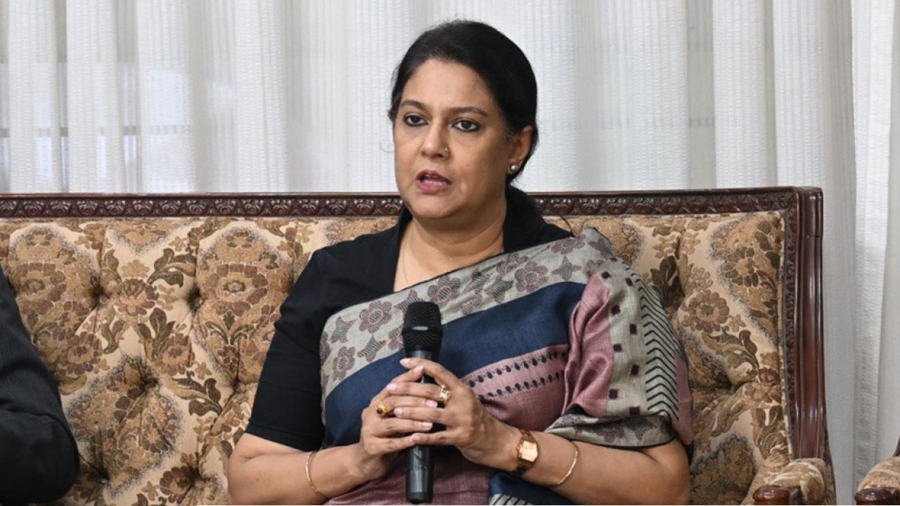 খালেদা জিয়া ছাড়া পরিবারের কেউ ভিভিআইপি সুবিধা পাবেন না : উপদেষ্টা রিজওয়ানা