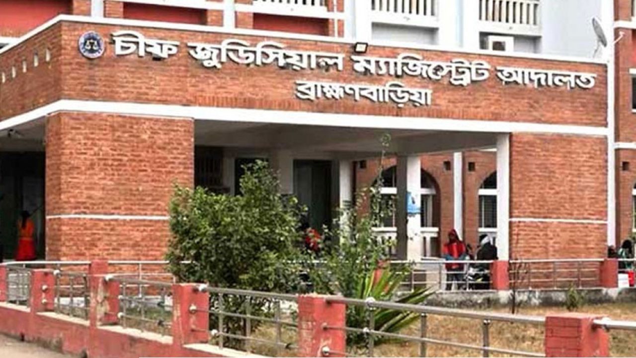 অন্তঃসত্ত্বা এনসিপি নেত্রীকে সহকর্মীর লাথির অভিযোগ