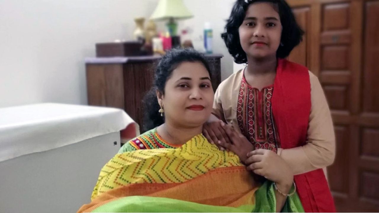 মায়ের দেহে ৩০টি, কন্যার দেহে অন্তত ৬টি ছুরিকাঘাত