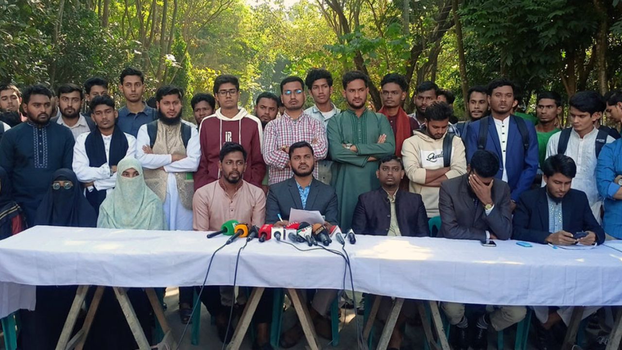 ব্রাকসু নির্বাচনে ‘বেরোবি শিক্ষার্থী পরিষদ’ প্যানেল ঘোষণা করল শিবির