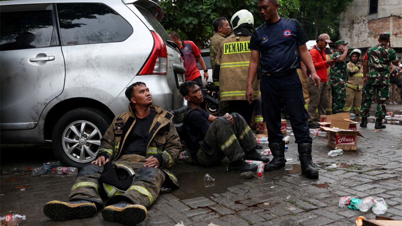 ইন্দোনেশিয়ার রাজধানীতে আগুন, নিহতের সংখ্যা বেড়ে ২০ জনে 