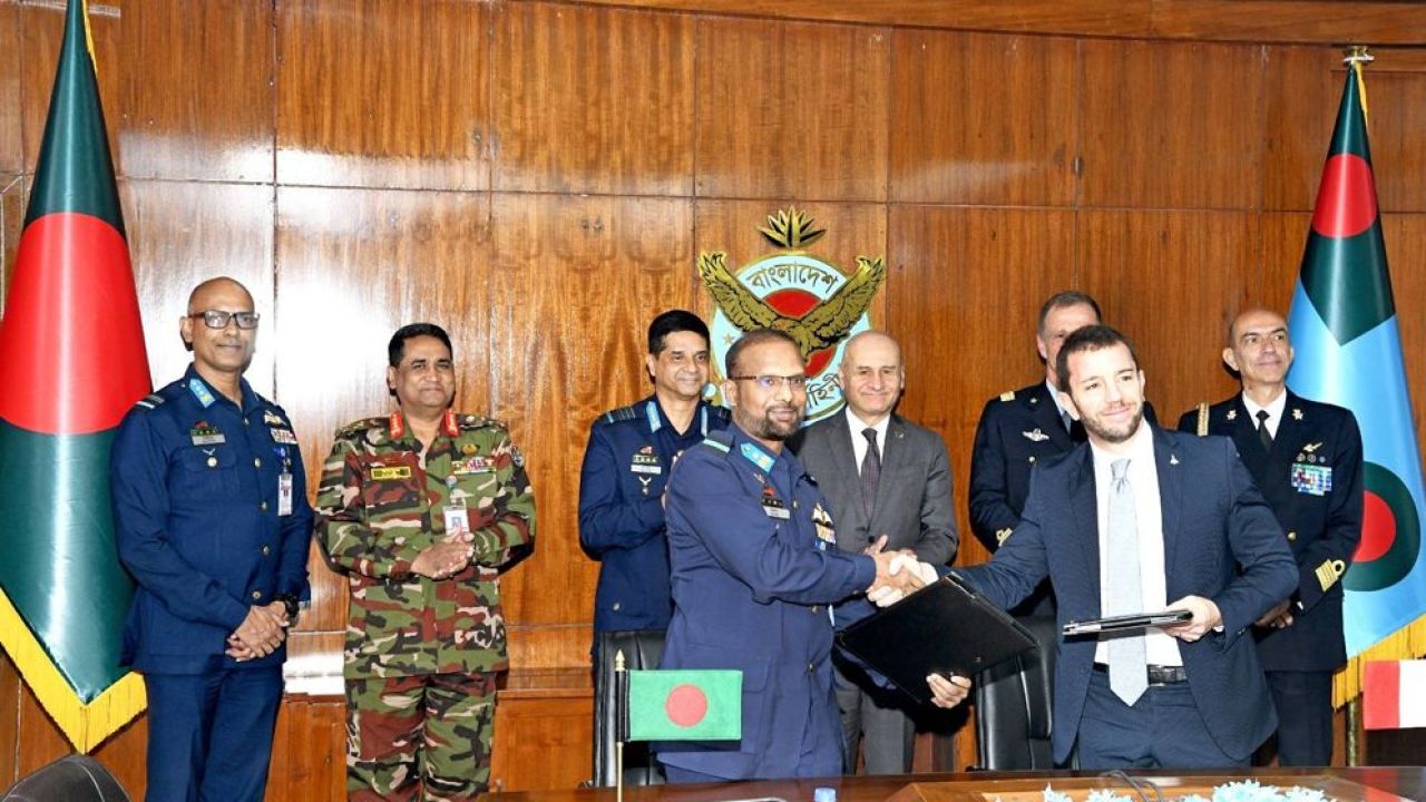 বাংলাদেশ বিমানবাহিনীতে নতুন সংযোজন  যুক্ত হচ্ছে ‘ইউরোফাইটার টাইফুন’ যুদ্ধবিমান