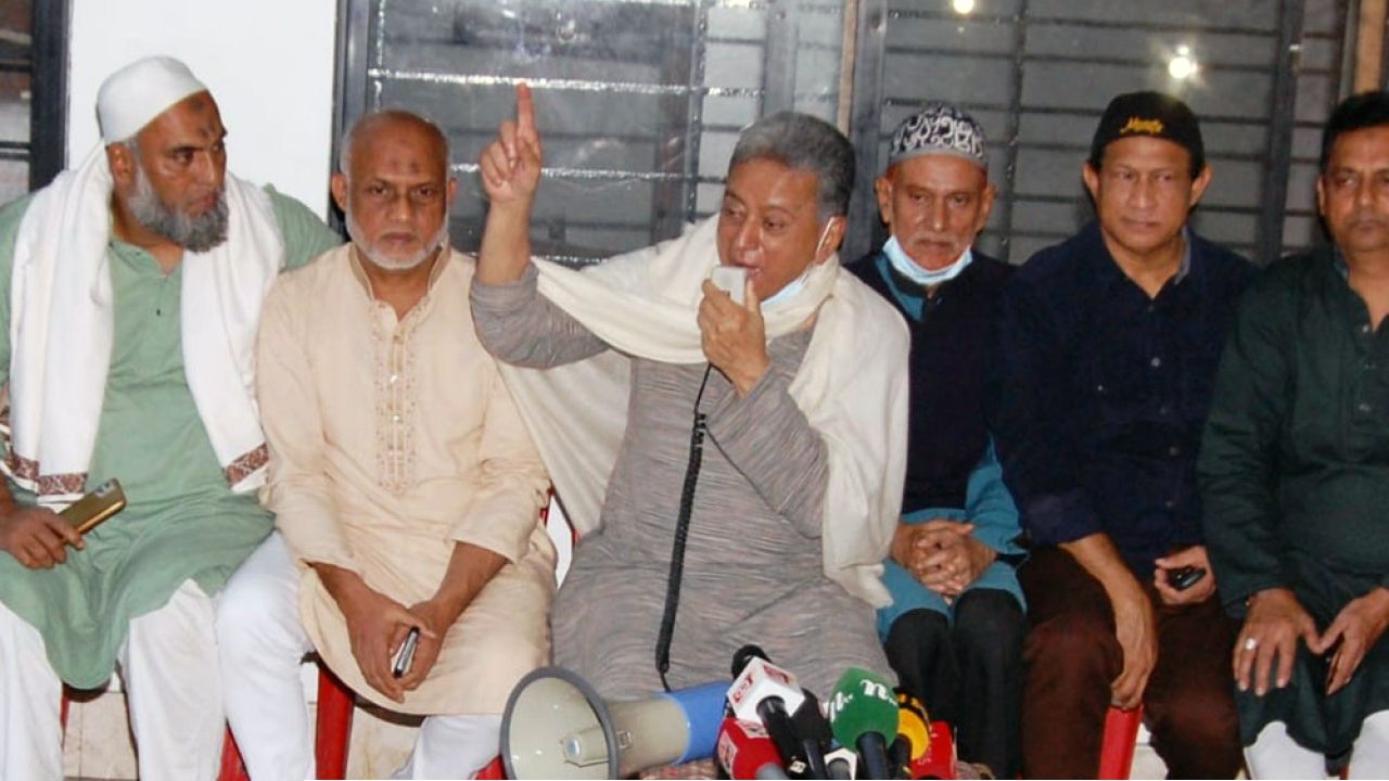 সবাইকে ঐক্যবদ্ধ থাকতে হবে, কোনো বিভেদ নয় : আমীর খসরুস