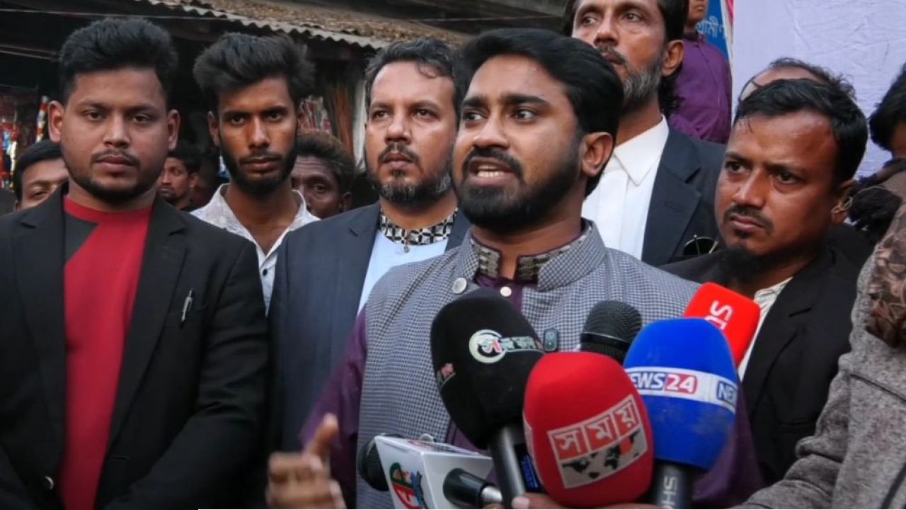 আমরা স্বরাষ্ট্র উপদেষ্টার পদত্যাগ দাবি করছি: রাশেদ খান