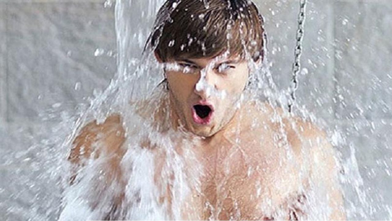 শীতে ঠান্ডা পানি দিয়ে গোসল করলে যেসব ঝুঁকি থাকে