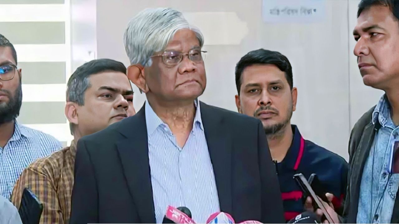 নির্বাচনকে সামনে রেখে দেশে অনুকূল পরিবেশ বিরাজ করছে: অর্থ উপদেষ্টা