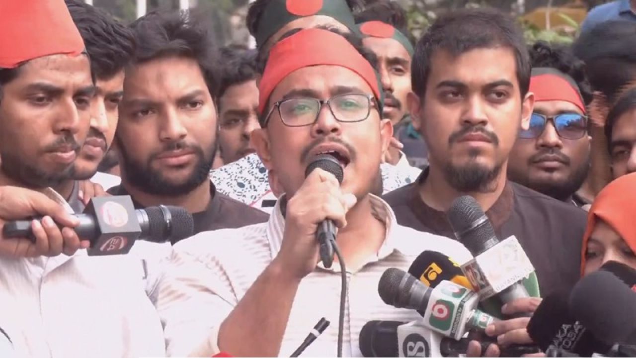 অবিলম্বে দাবি আদায় না হলে ৩ উপদেষ্টাকে পদত্যাগ করতে হবে: সাদিক কায়েম