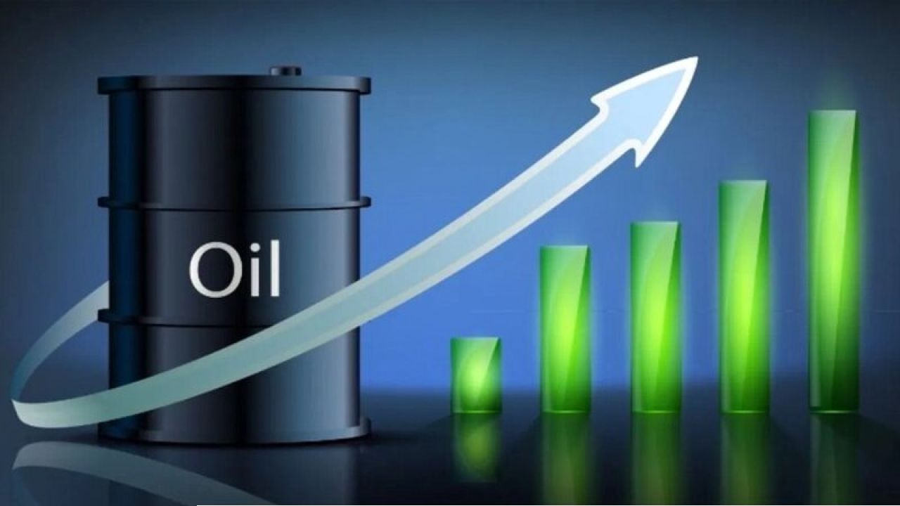ট্রাম্পের কঠোর পদক্ষেপে বিশ্ববাজারে আবারও লাফিয়ে বাড়ল তেলের দাম 