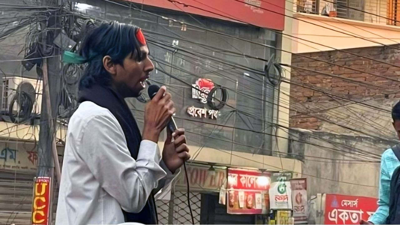 বাবরের পথ ধরো, সেভেন সিস্টার্স স্বাধীন করো : মুসাদ্দিকের স্লোগান