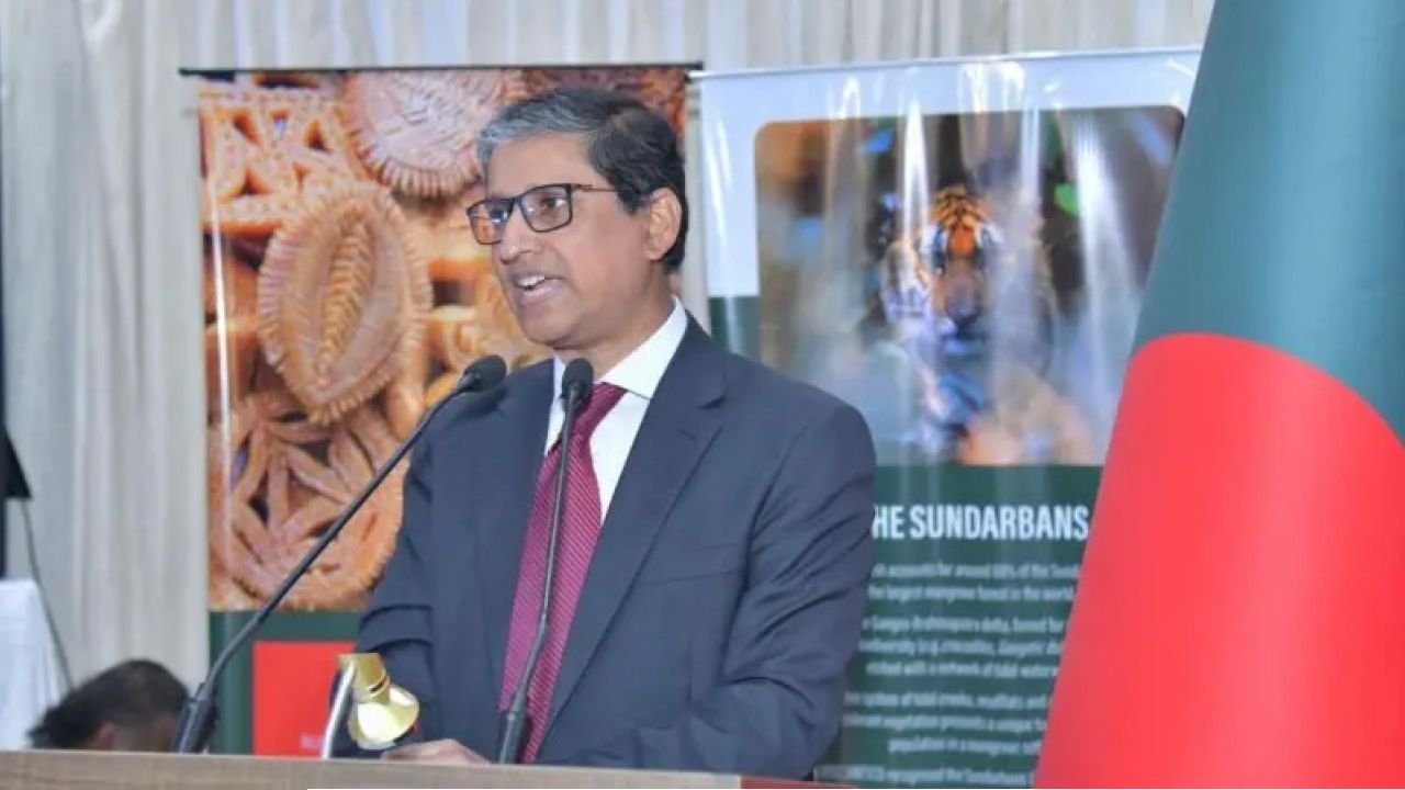 এক রাতের মধ্যে বদলে গেল দিল্লি ও ঢাকার সম্পর্কের রূপরেখা