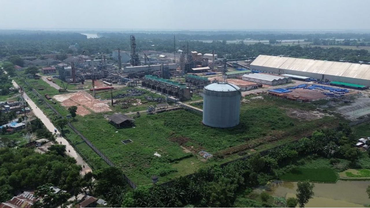 দীর্ঘ ২ বছর পর উৎপাদন শুরু যমুনা সার কারখানায় 