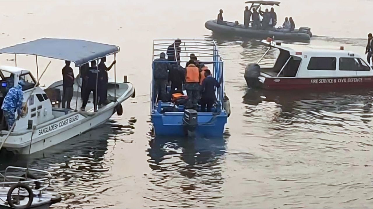 ডুবে যাওয়া বাল্কহেড থেকে উদ্ধার দুই শ্রমিকের মরদেহ