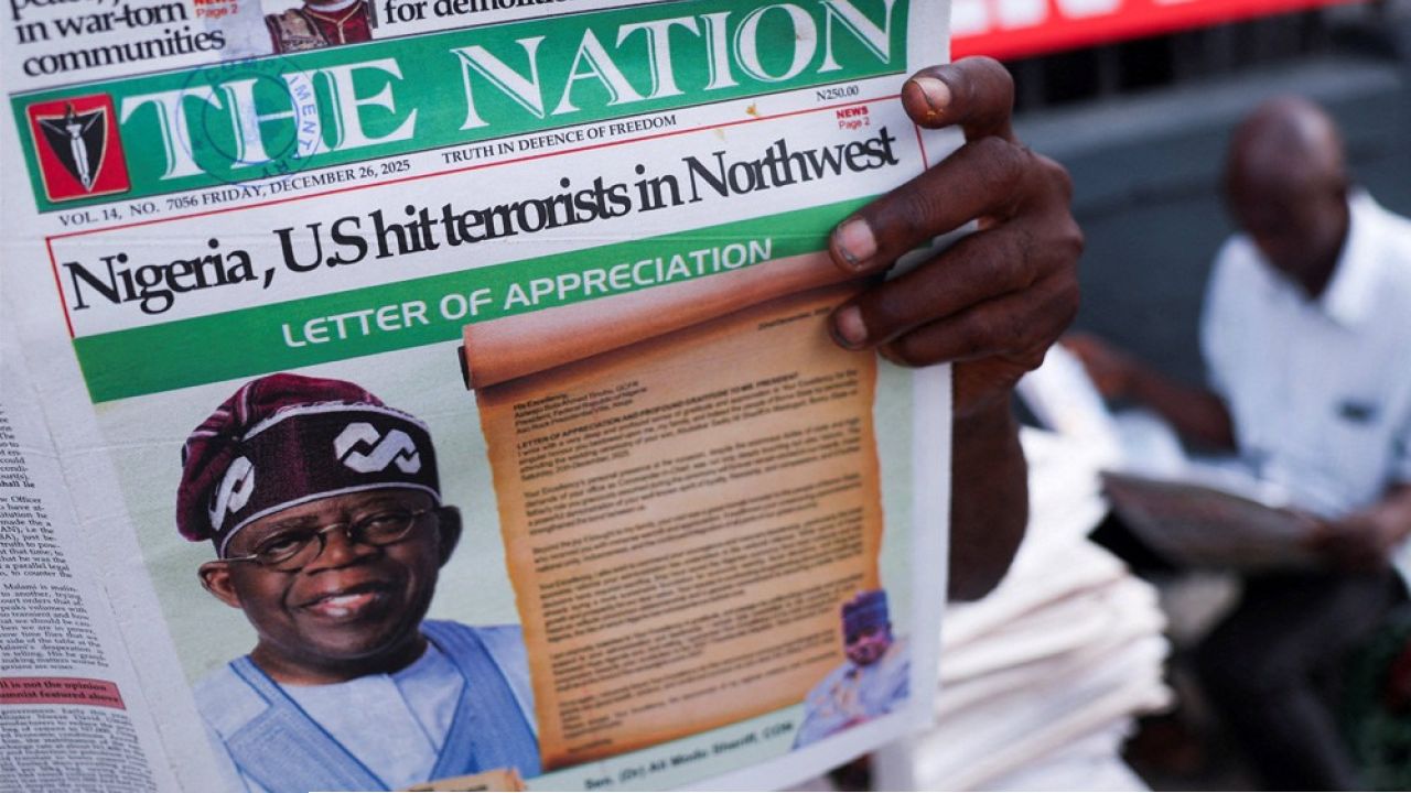 মার্কিন বোমা হামলায় বিস্মিত নাইজেরিয়ার বাসিন্দারা