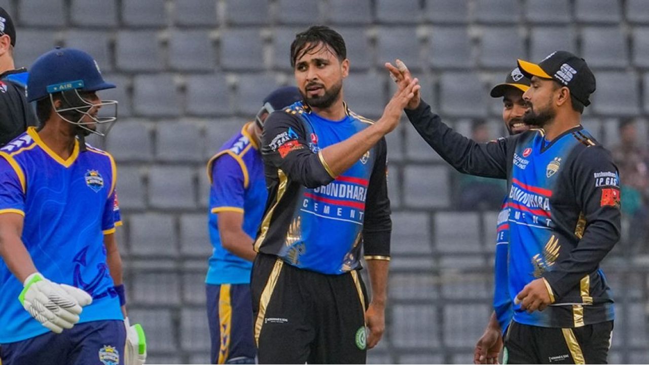 তাসকিনের রেকর্ডে ভাগ বসালেন পাকিস্তানি ফাহিম