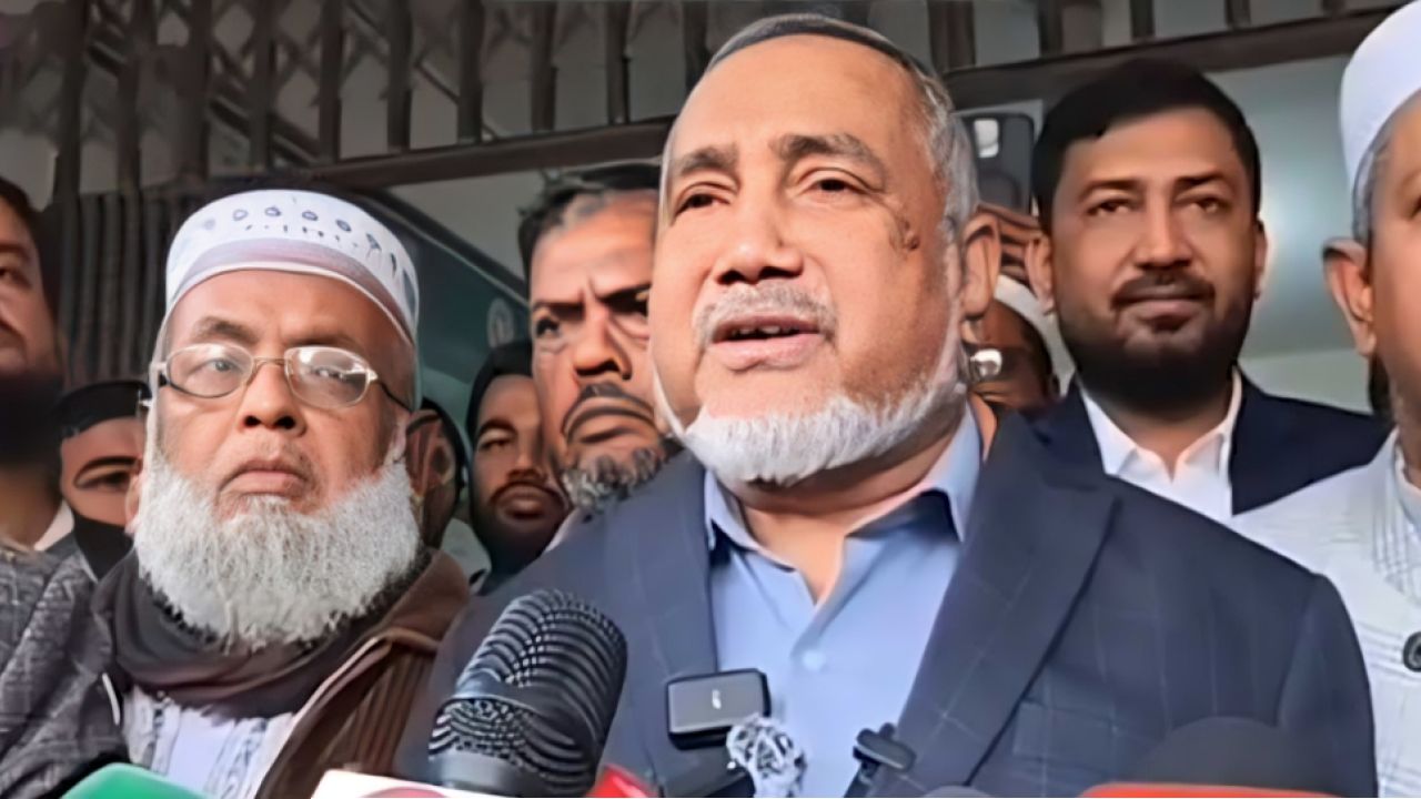 এই নির্বাচনে বিএনপি একা হয়ে পড়েছে : ডা. তাহের