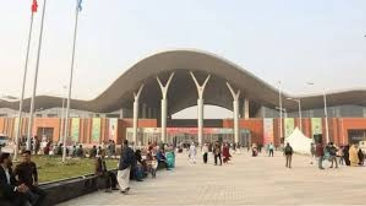 বাণিজ্য মেলার সময়সূচিতে পরিবর্তন