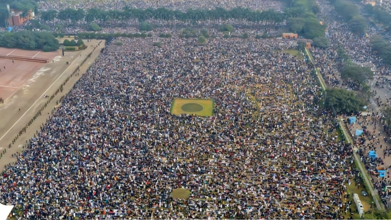 সারাদেশে এমন জানাজা আগে দেখেনি কেউ