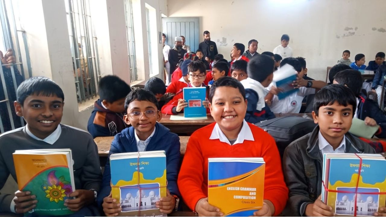 মাধ্যমিকের মাত্র ৬৭ শতাংশ বই পৌঁছেছে শিক্ষাপ্রতিষ্ঠানে