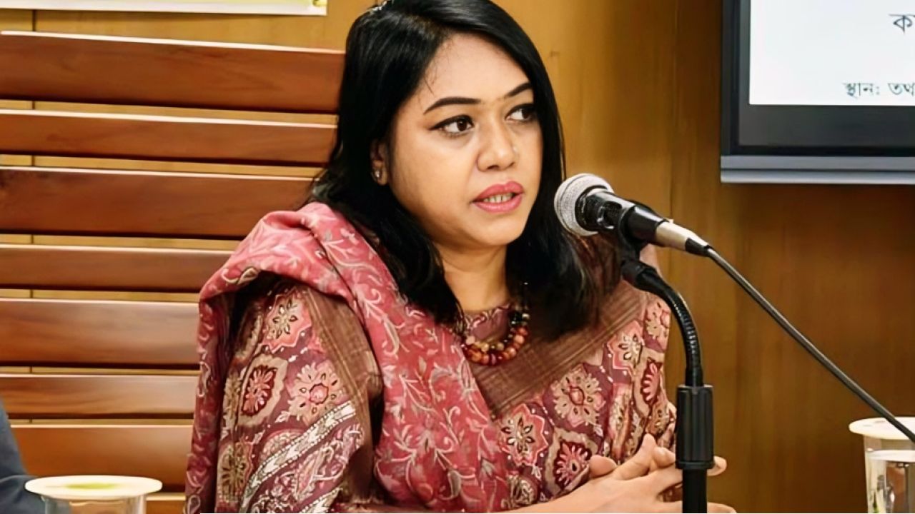 নির্বাচন ও গণভোট কার্যক্রমে তথ্য কর্মকর্তাদের গুরুদায়িত্ব রয়েছে : সচিব