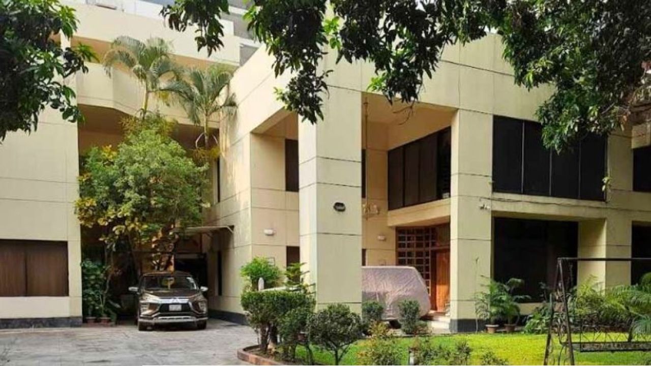 নিস্তব্ধ গুলশানের ‘ফিরোজা স্তব্ধ রাজনৈতিক আঙিনা