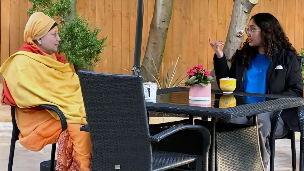 কাজী নজরুলের ‘বিদায় বেলায়’ কবিতায় দাদিকে স্মরণ নাতনির