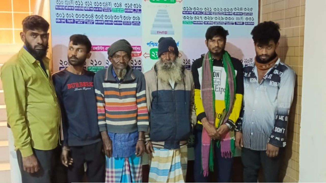 নোয়াখালীতে ৬ মাদকসেবীকে কারাদন্ড