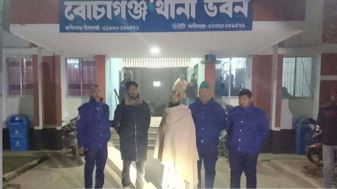 দিনাজপুরে চাঁদাবাজির অভিযোগে এনসিপি নেতাসহ গ্রেপ্তার ২