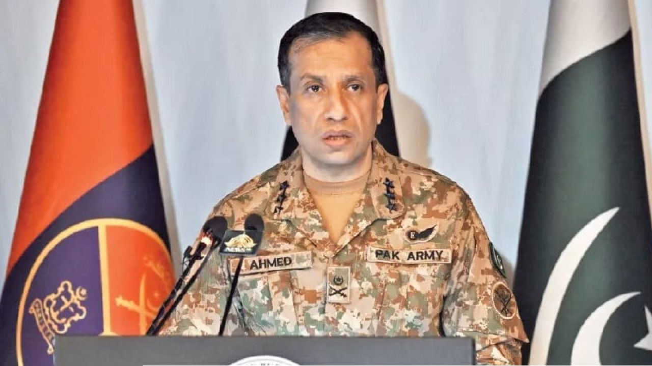 মজা না পেলে পয়সা ফেরত- ভারতকে বিদ্রূপাত্মক হুঁশিয়ারি