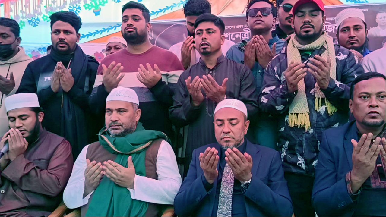 বেগম খালেদা জিয়া গণতান্ত্রিক আন্দোলনের বহ্নিশিখা : কবীর ভূঁইয়া