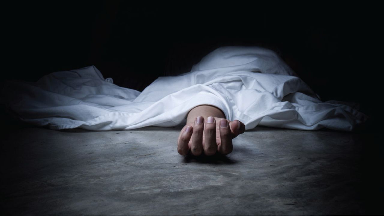 নারায়ণগঞ্জে যুবকের গলা কাটা লাশ উদ্ধার