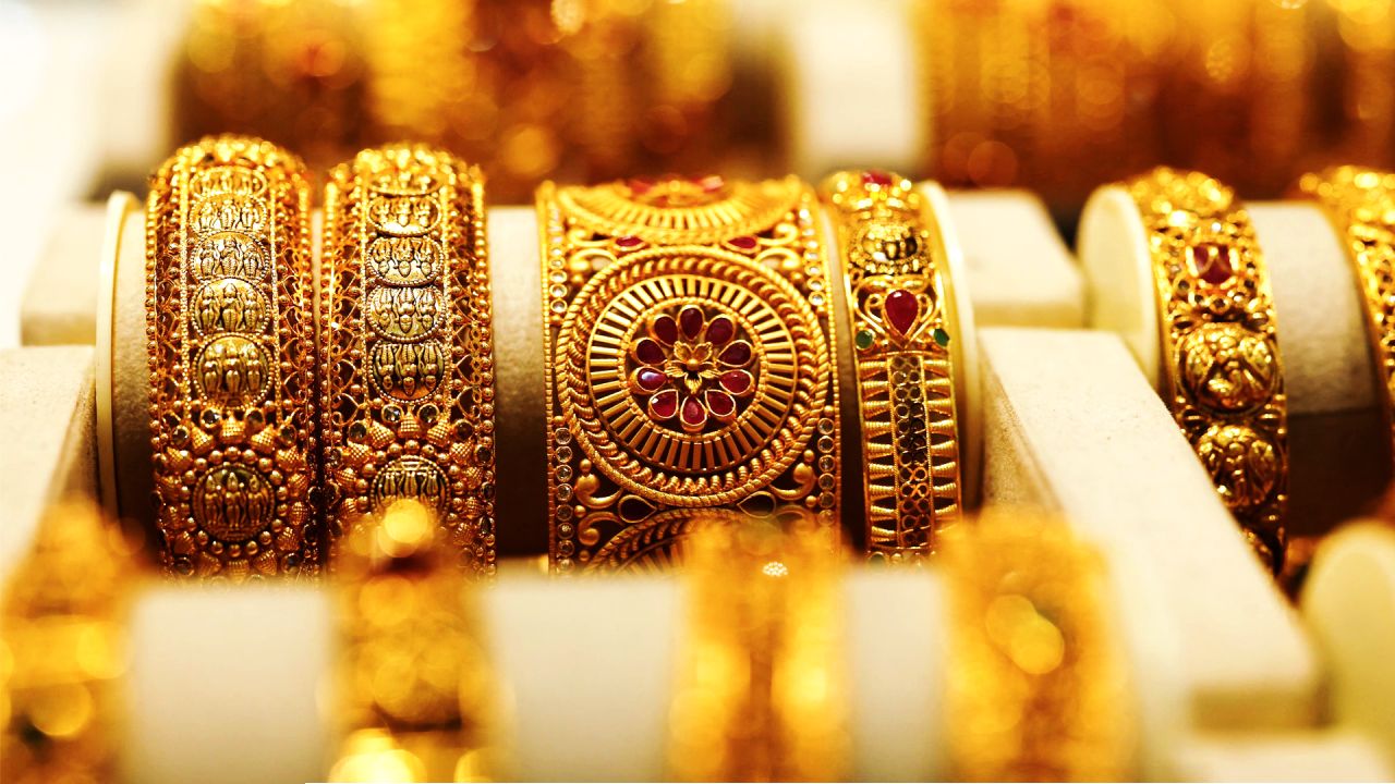 সোনার দাম ফের বাড়ল ভরি ২ লাখ ২৭ হাজার টাকা