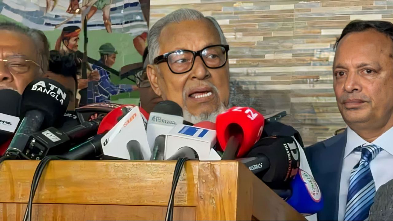 গণভোটে ‘হ্যাঁ’র পক্ষে বিএনপি: নজরুল ইসলাম খান