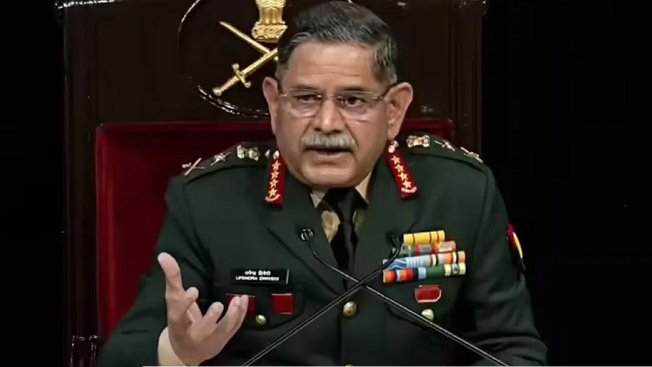 আমি বাংলাদেশের সেনাপ্রধানের সঙ্গে নিয়মিত যোগাযোগ রাখছি- ভারতীয় সেনাপ্রধান 