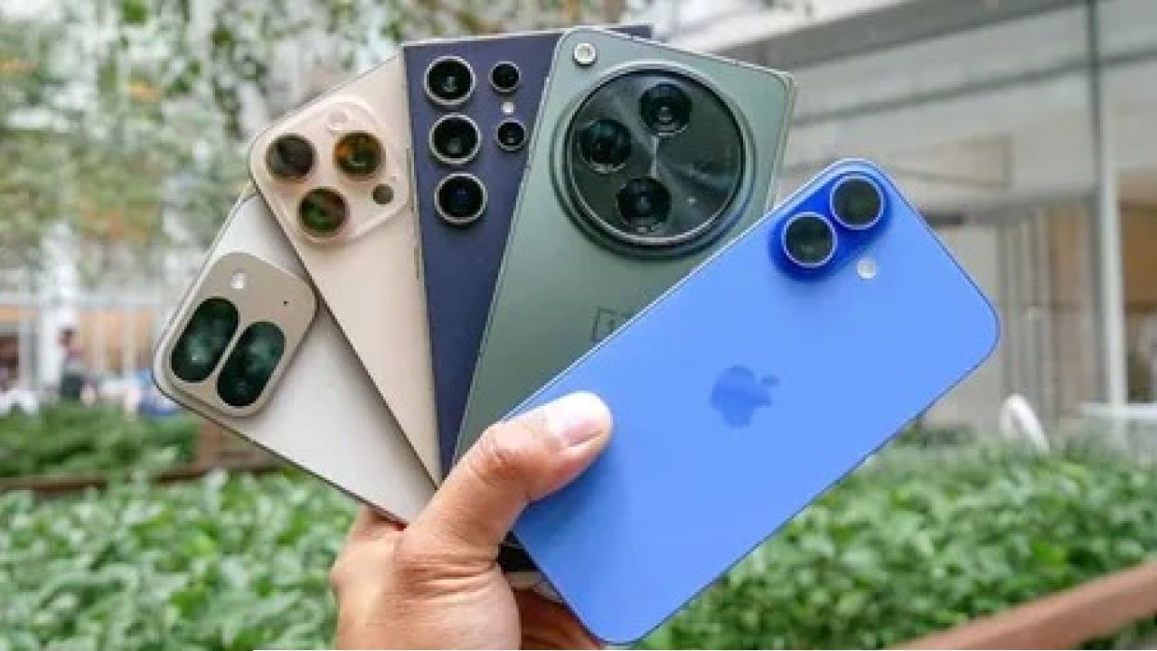 দামি স্মার্টফোন ক্রয়ে এখন থেকে মিলবে বিশাল ছাড়